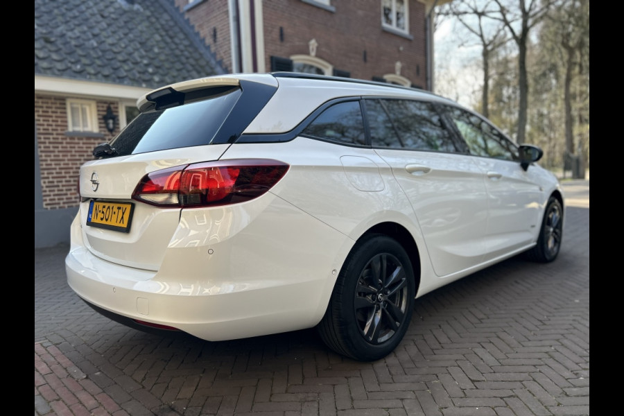 Opel Astra Sports Tourer 1.2 110pk Design & Tech Navi, Camera, Carplay, LMV, PDC