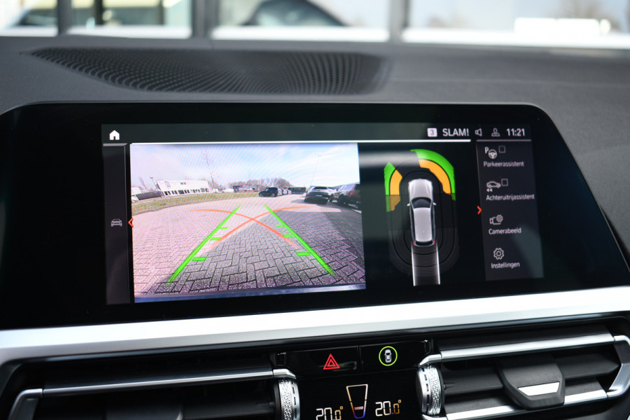 BMW 3 Serie Touring 330e xDrive M-Sport Dravit Pano HUD El-zetels Adp-demping Camera