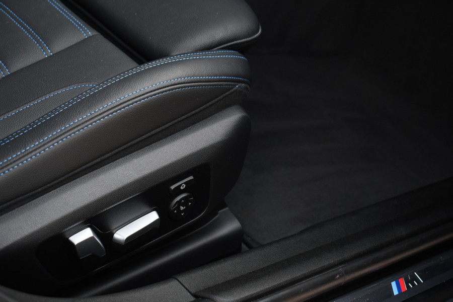 BMW 3 Serie Touring 330e xDrive M-Sport Dravit Pano HUD El-zetels Adp-demping Camera