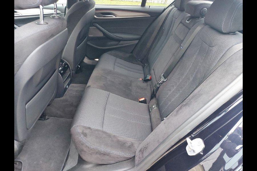 BMW 5 Serie 530i High Executive Edition M-Sport pakket virtueel, navigatie, sportstoelen