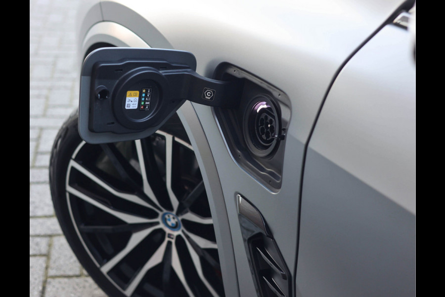 BMW X5 50e xDrive *M Sport Pro*Trekhaak*Pano*