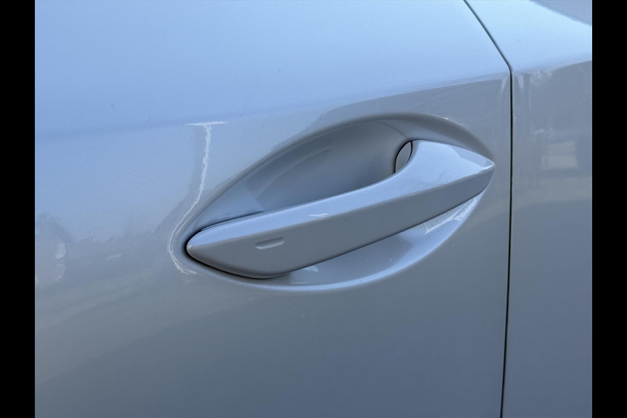 Lexus NX 300h Luxury Line | Trekhaak, Leer, Stoel + Stuurverwarming, Dodehoekherkenning, Elektrische achterklep, 18 inch