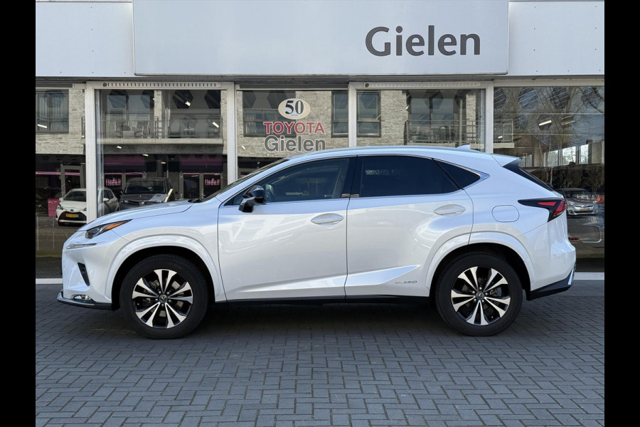 Lexus NX 300h Luxury Line | Trekhaak, Leer, Stoel + Stuurverwarming, Dodehoekherkenning, Elektrische achterklep, 18 inch