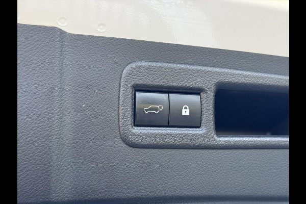 Lexus NX 300h Luxury Line | Trekhaak, Leer, Stoel + Stuurverwarming, Dodehoekherkenning, Elektrische achterklep, 18 inch