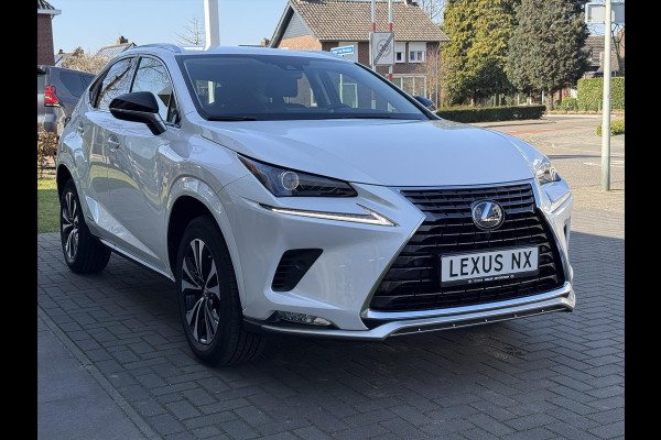 Lexus NX 300h Luxury Line | Trekhaak, Leer, Stoel + Stuurverwarming, Dodehoekherkenning, Elektrische achterklep, 18 inch
