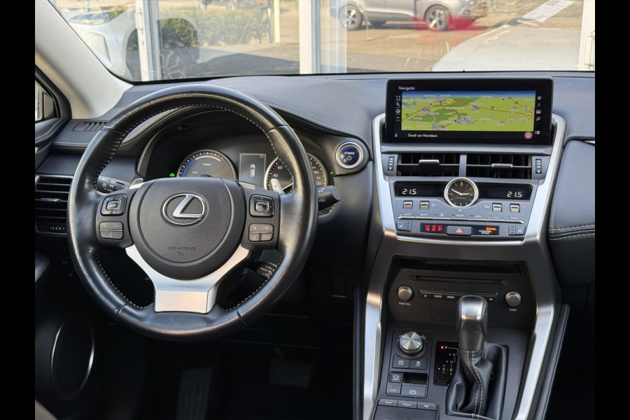 Lexus NX 300h Luxury Line | Trekhaak, Leer, Stoel + Stuurverwarming, Dodehoekherkenning, Elektrische achterklep, 18 inch