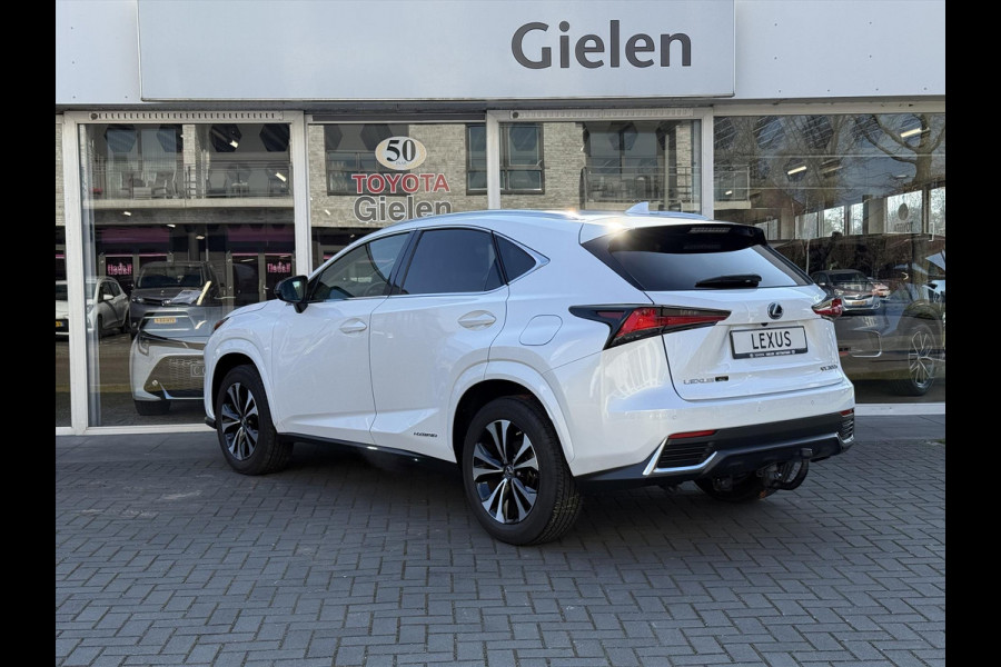Lexus NX 300h Luxury Line | Trekhaak, Leer, Stoel + Stuurverwarming, Dodehoekherkenning, Elektrische achterklep, 18 inch