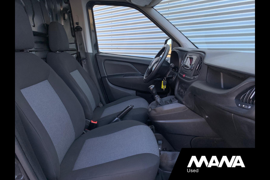 Fiat Dobló Cargo 1.3 MJ L1H1 Actual Airco Trekhaak Bluetooth 12V Betonplex USB Zwart AUX ASR