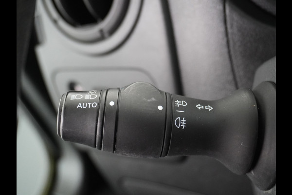 Opel Movano 2.3CDTI L2H2 3-Persoons Navi Ecc Camera Cruise Control Bluetooth Regen/Lichtsensor Pdc Betonplex vloer Lat om Lat betimmering Schuifdeur Navigatiepakket EURO 6 Y