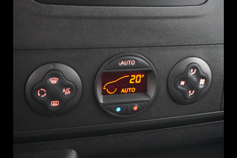 Opel Movano 2.3CDTI L2H2 3-Persoons Navi Ecc Camera Cruise Control Bluetooth Regen/Lichtsensor Pdc Betonplex vloer Lat om Lat betimmering Schuifdeur Navigatiepakket EURO 6 Y