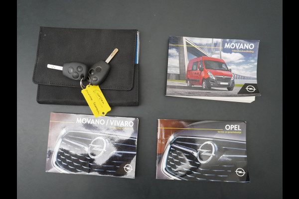 Opel Movano 2.3CDTI L2H2 3-Persoons Navi Ecc Camera Cruise Control Bluetooth Regen/Lichtsensor Pdc Betonplex vloer Lat om Lat betimmering Schuifdeur Navigatiepakket EURO 6 Y