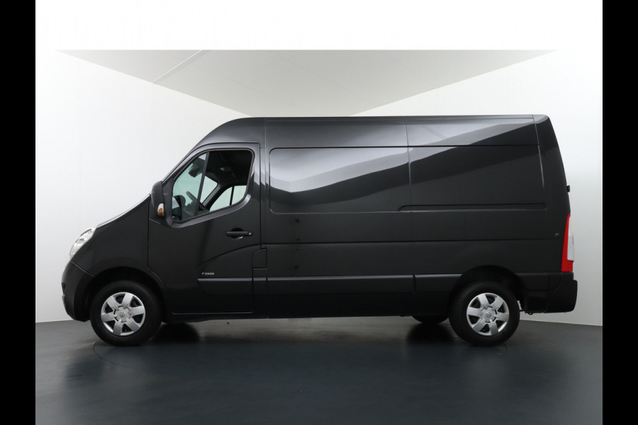 Opel Movano 2.3CDTI L2H2 3-Persoons Navi Ecc Camera Cruise Control Bluetooth Regen/Lichtsensor Pdc Betonplex vloer Lat om Lat betimmering Schuifdeur Navigatiepakket EURO 6 Y