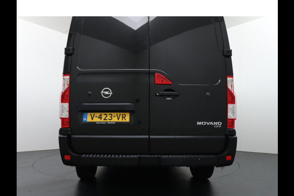 Opel Movano 2.3CDTI L2H2 3-Persoons Navi Ecc Camera Cruise Control Bluetooth Regen/Lichtsensor Pdc Betonplex vloer Lat om Lat betimmering Schuifdeur Navigatiepakket EURO 6 Y