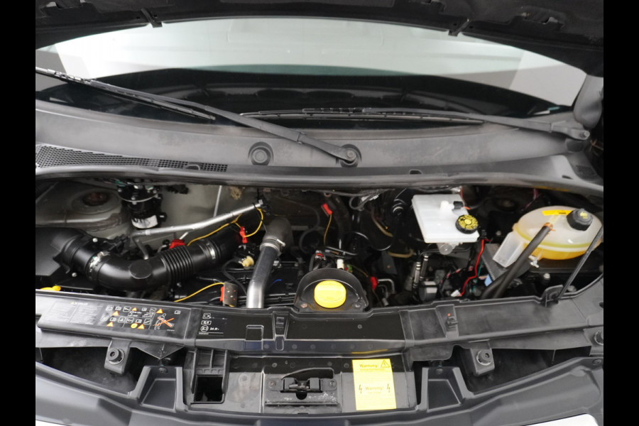 Opel Movano 2.3CDTI L2H2 3-Persoons Navi Ecc Camera Cruise Control Bluetooth Regen/Lichtsensor Pdc Betonplex vloer Lat om Lat betimmering Schuifdeur Navigatiepakket EURO 6 Y