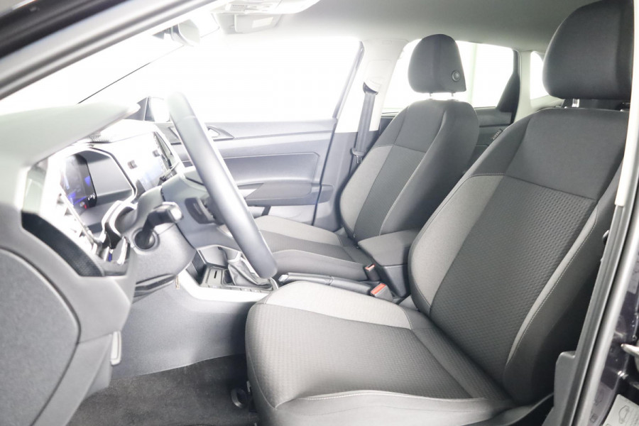 Volkswagen Polo 1.0 TSI Life 95PK Automaat (DSG) | Parkeerassistent | Adaptieve cruise control | Stoelverwarming | Automatische Airco |
