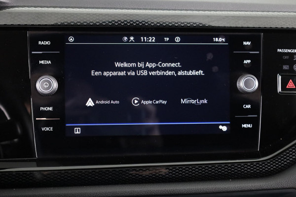 Volkswagen Polo 1.0 TSI Life 95PK Automaat (DSG) | Parkeerassistent | Adaptieve cruise control | Stoelverwarming | Automatische Airco |