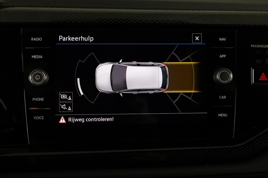 Volkswagen Polo 1.0 TSI Life 95PK Automaat (DSG) | Parkeerassistent | Adaptieve cruise control | Stoelverwarming | Automatische Airco |