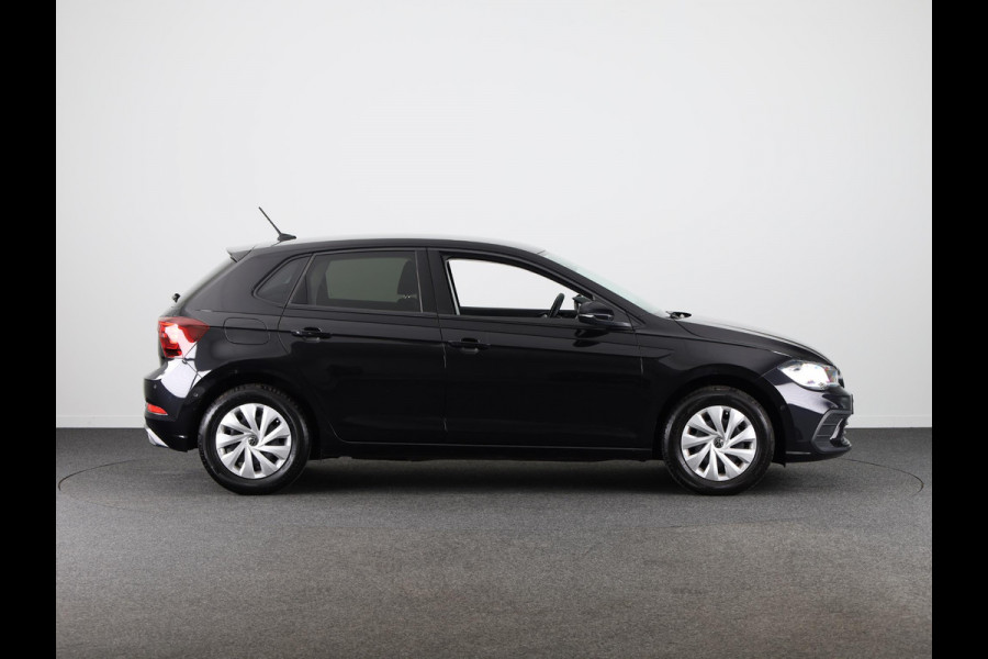 Volkswagen Polo 1.0 TSI Life 95PK Automaat (DSG) | Parkeerassistent | Adaptieve cruise control | Stoelverwarming | Automatische Airco |