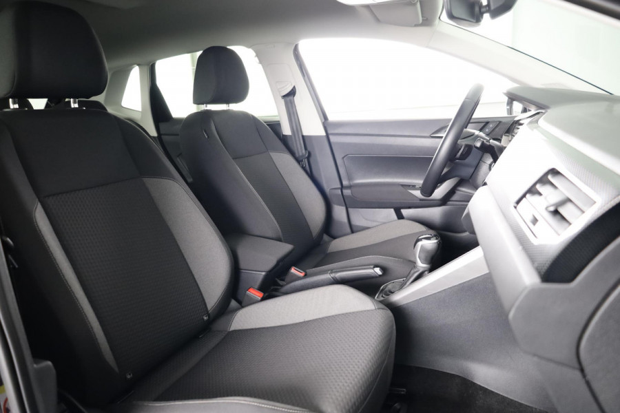 Volkswagen Polo 1.0 TSI Life 95PK Automaat (DSG) | Parkeerassistent | Adaptieve cruise control | Stoelverwarming | Automatische Airco |