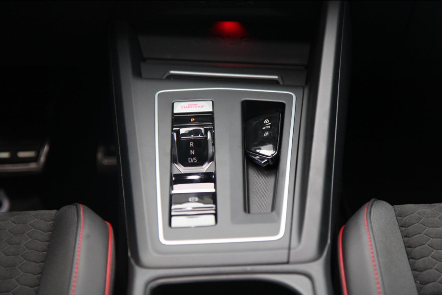 Volkswagen Golf 2.0 TSI GTI CLUBSPORT /45Jahre/AKRA/PANO/HUD/VOL