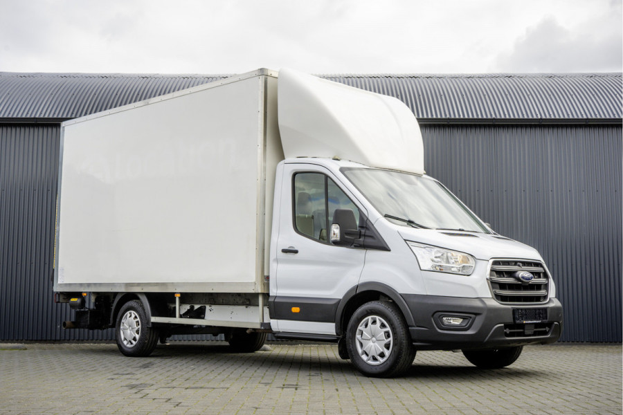 Ford Transit 2.0 TDCI Bakwagen met laadklep | Euro 6 | 131 PK | Airco | Cruise | 3-Persoons