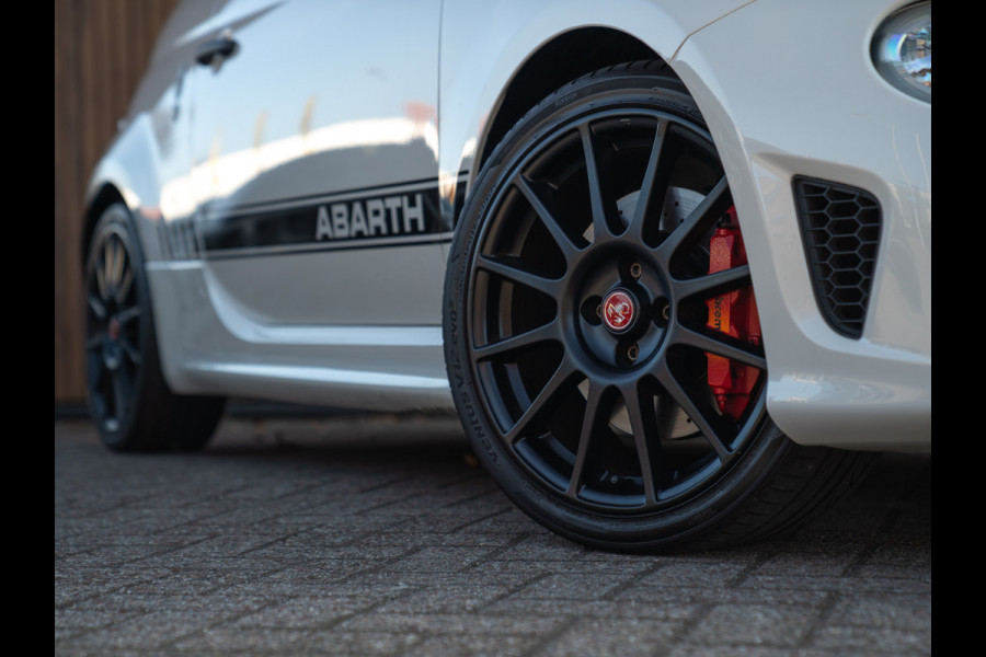 Abarth 595 C Competizione 70th Anniversary | Sabelt stoelen | Carbon dashboard