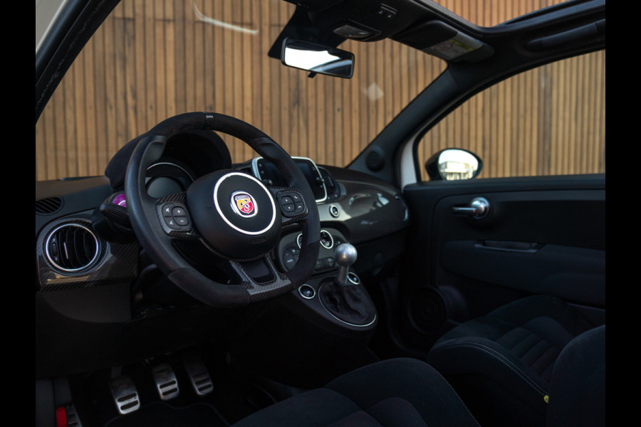 Abarth 595 C Competizione 70th Anniversary | Sabelt stoelen | Carbon dashboard