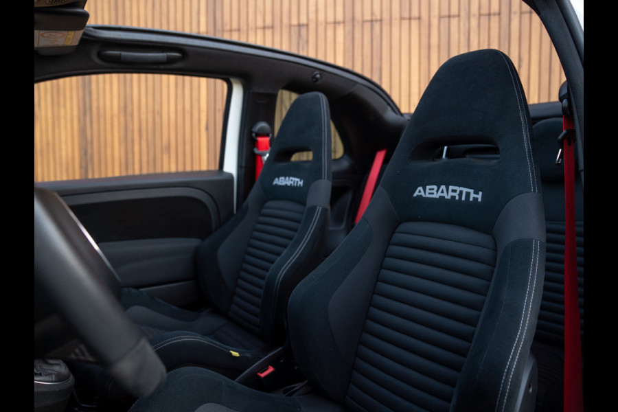 Abarth 595 C Competizione 70th Anniversary | Sabelt stoelen | Carbon dashboard