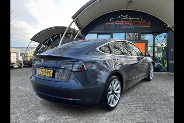 Tesla Model 3 Long Range AWD 75 kWh 86% SOH Trekhaak (1.000kg) 4x nw band Rijklaarprijs!