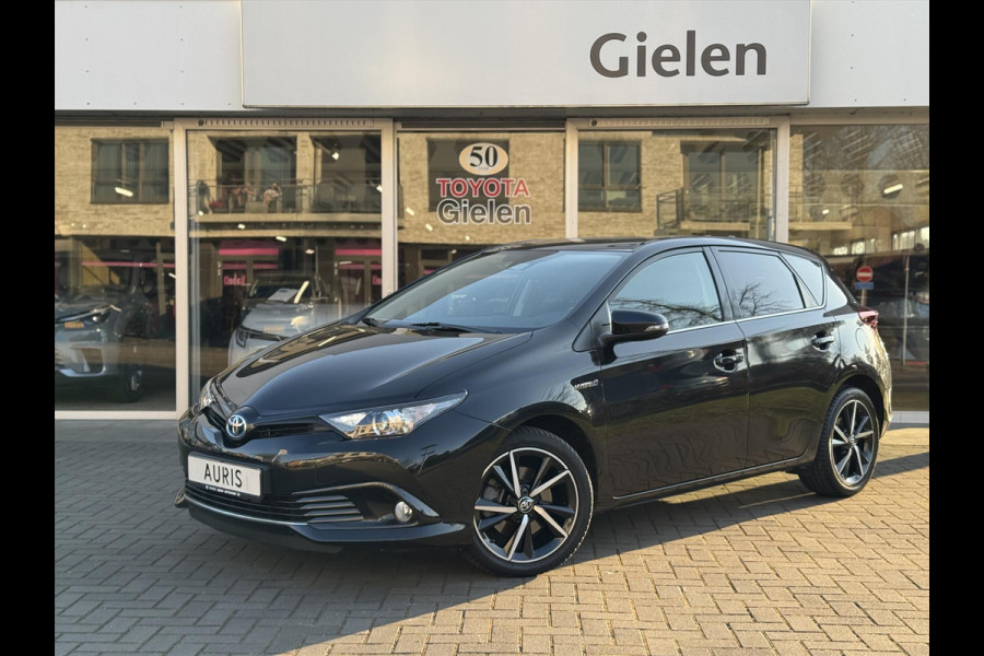 Toyota Auris 1.8 Hybrid Black Edition | Navigatie, 17 inch, Cruise control, Licht + Regensensor, Privacy Glass, Parkeercamera