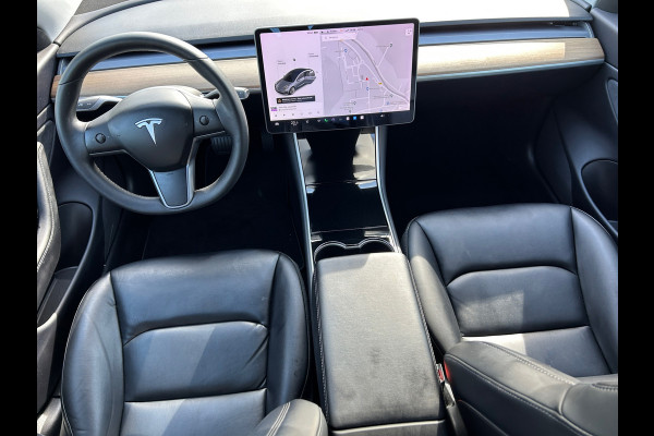 Tesla Model 3 Long Range AWD 75 kWh 86% SOH Trekhaak (1.000kg) 4x nw band Rijklaarprijs!