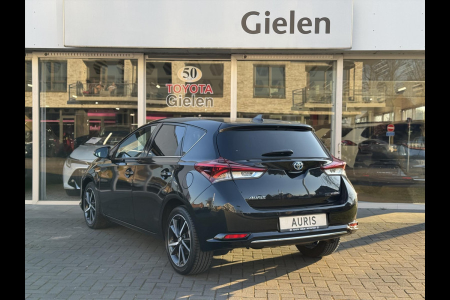 Toyota Auris 1.8 Hybrid Black Edition | Navigatie, 17 inch, Cruise control, Licht + Regensensor, Privacy Glass, Parkeercamera