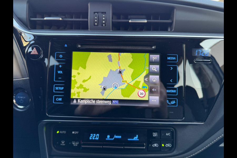 Toyota Auris 1.8 Hybrid Black Edition | Navigatie, 17 inch, Cruise control, Licht + Regensensor, Privacy Glass, Parkeercamera