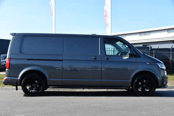 Volkswagen Transporter 2.0 TDI L2H1 30 Bulli Full Options! Virtual, Adaptieve Cruise, Carplay, Dodehoek, 204PK, Multimedia, Stoelverwarming, UNIEK!