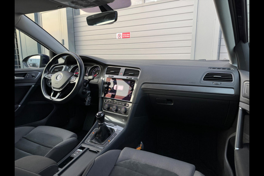 Volkswagen Golf 1.0 TSI Comfortline Airco Nav NAP ACC APK