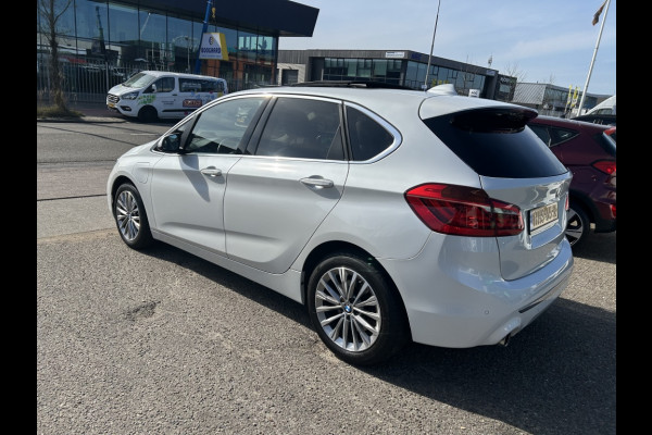 BMW 2 Serie Active Tourer 225xe iPerformance Panodak Leder