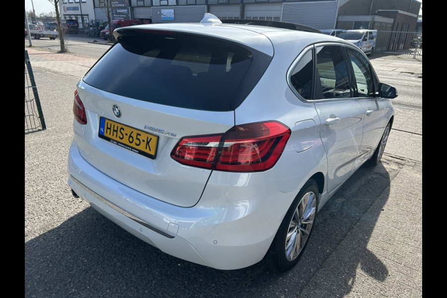 BMW 2 Serie Active Tourer 225xe iPerformance Panodak Leder