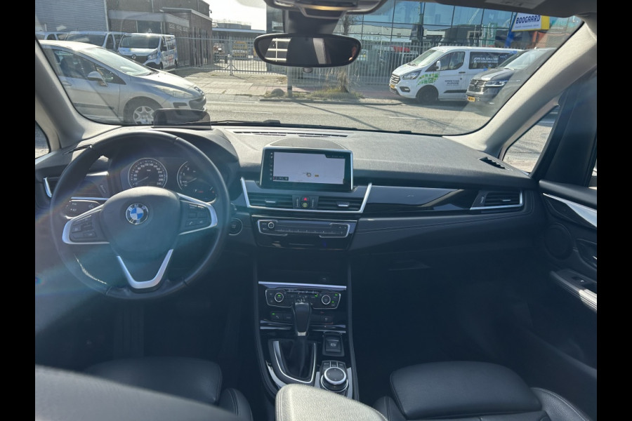 BMW 2 Serie Active Tourer 225xe iPerformance Panodak Leder