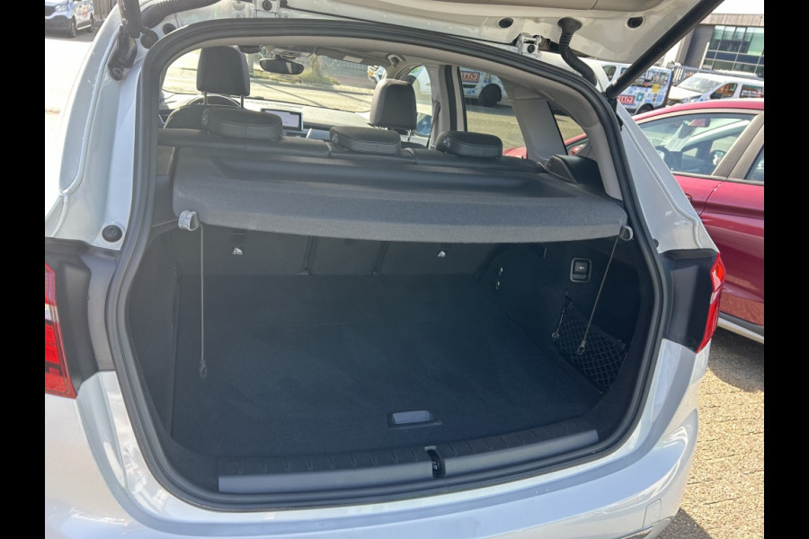 BMW 2 Serie Active Tourer 225xe iPerformance Panodak Leder