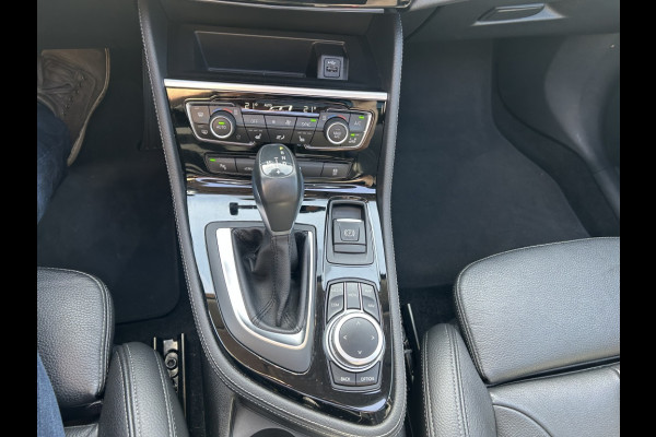 BMW 2 Serie Active Tourer 225xe iPerformance Panodak Leder