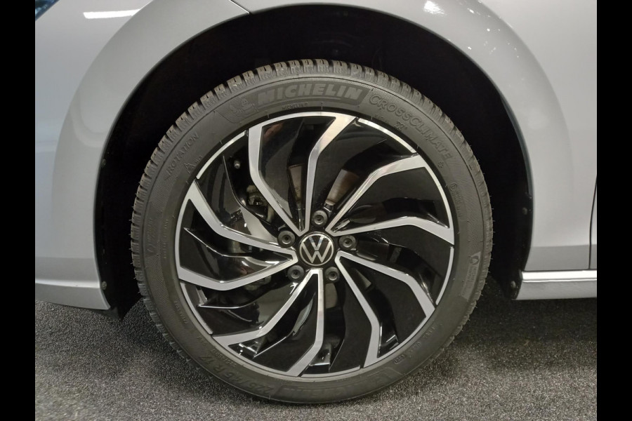 Volkswagen Golf 1.5 eTSI 150pk Style | Navigatie | DAB | Camera | Lane Assist | LED | Adaptive Cruise Control | Keyless Go | Stoelverwarming |
