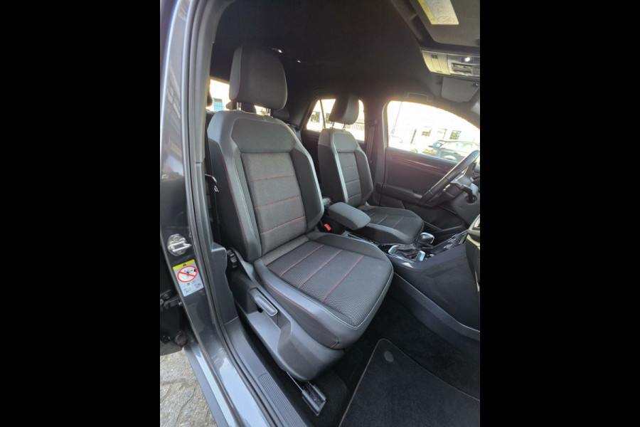 Volkswagen T-Roc 1.5 TSI DSG R-Line|ACC|Carplay|Keyless|12-2020|19"