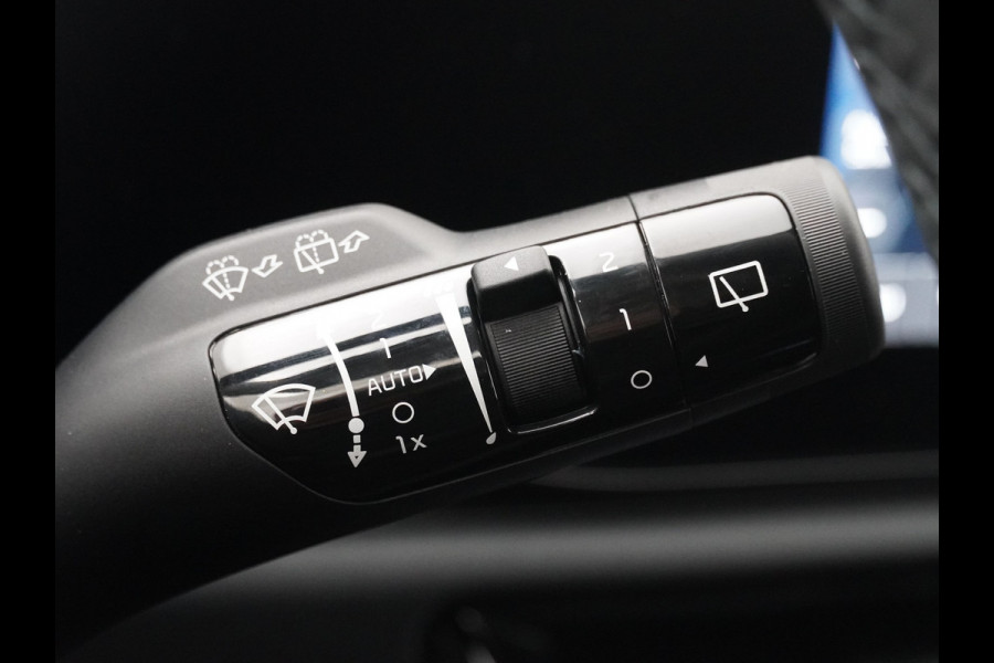Kia Niro EV DynamicLine 64.8 kWh - Navigatie - Apple Carplay/Android Auto - Parkeersensoren voor en achter - meerdere kleuren leverbaar - Fabrieksgarantie tot 2031