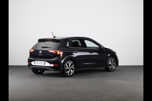 Volkswagen Polo 1.0 TSI R-Line 110 pk Automaat (DSG) | Navigatie via App | Parkeersensoren (Park assist) | Adaptieve cruise control | Autom. airco | Stoelverwarming | LED koplampen |