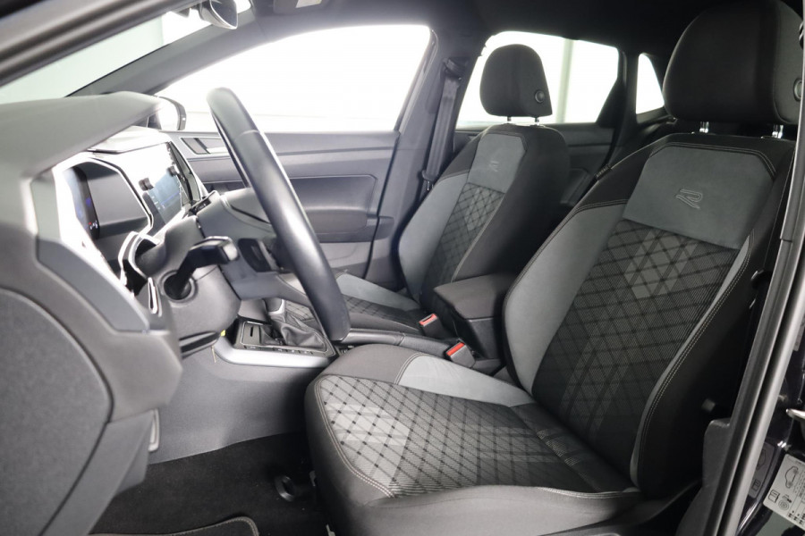 Volkswagen Polo 1.0 TSI R-Line 110 pk Automaat (DSG) | Navigatie via App | Parkeersensoren (Park assist) | Adaptieve cruise control | Autom. airco | Stoelverwarming | LED koplampen |