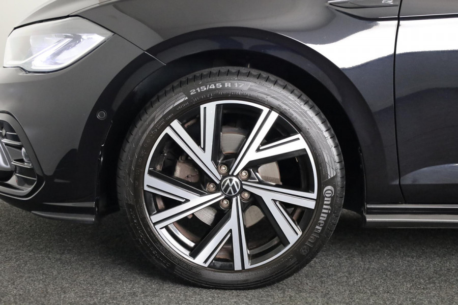 Volkswagen Polo 1.0 TSI R-Line 110 pk Automaat (DSG) | Navigatie via App | Parkeersensoren (Park assist) | Adaptieve cruise control | Autom. airco | Stoelverwarming | LED koplampen |