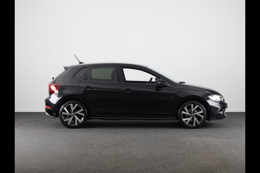 Volkswagen Polo 1.0 TSI R-Line 110 pk Automaat (DSG) | Navigatie via App | Parkeersensoren (Park assist) | Adaptieve cruise control | Autom. airco | Stoelverwarming | LED koplampen |