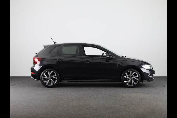 Volkswagen Polo 1.0 TSI R-Line 110 pk Automaat (DSG) | Navigatie via App | Parkeersensoren (Park assist) | Adaptieve cruise control | Autom. airco | Stoelverwarming | LED koplampen |