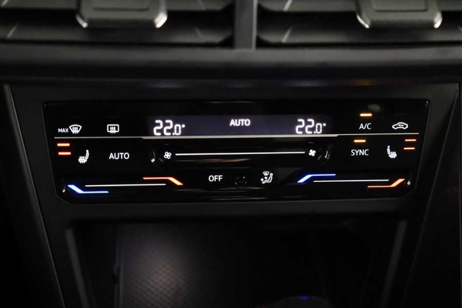 Volkswagen Polo 1.0 TSI R-Line 110 pk Automaat (DSG) | Navigatie via App | Parkeersensoren (Park assist) | Adaptieve cruise control | Autom. airco | Stoelverwarming | LED koplampen |