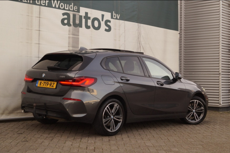 BMW 1-serie 118i 136pk Automaat High Executive -PANO-NAVI-ECC-